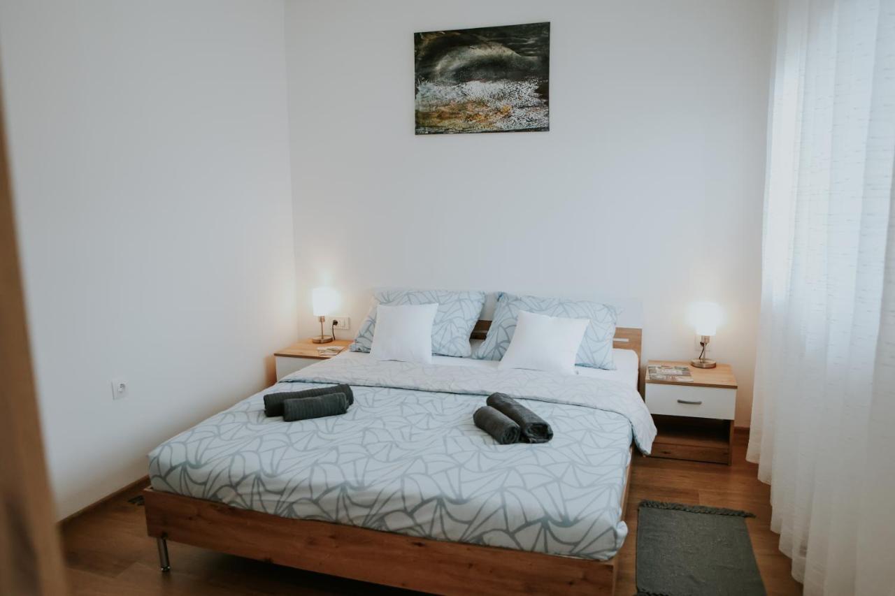 Apartman Nikola Gospic Exterior photo