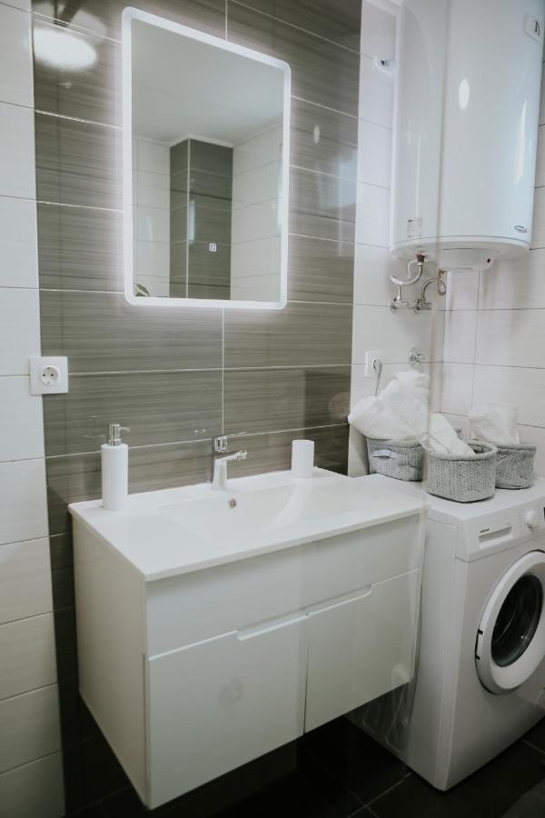 Apartman Nikola Gospic Exterior photo