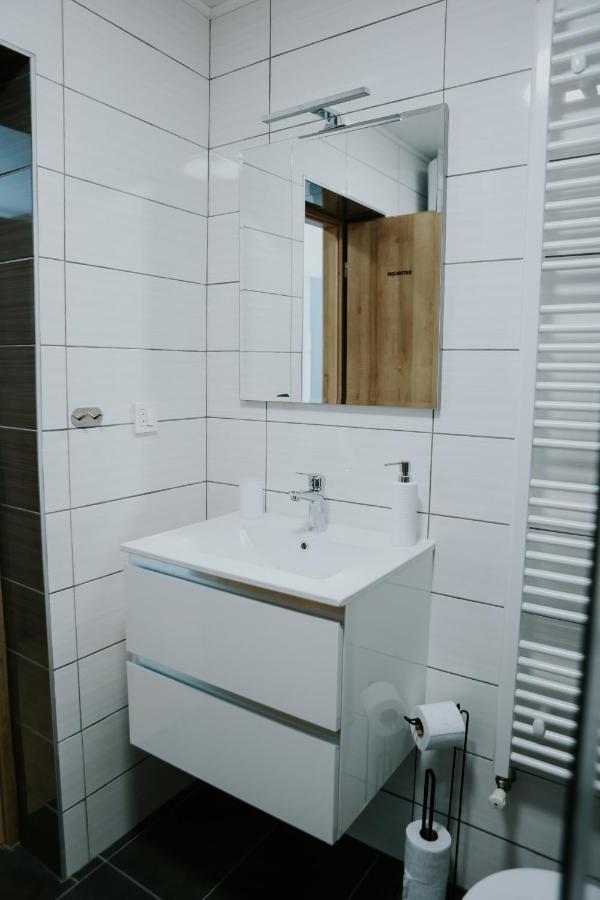 Apartman Nikola Gospic Exterior photo